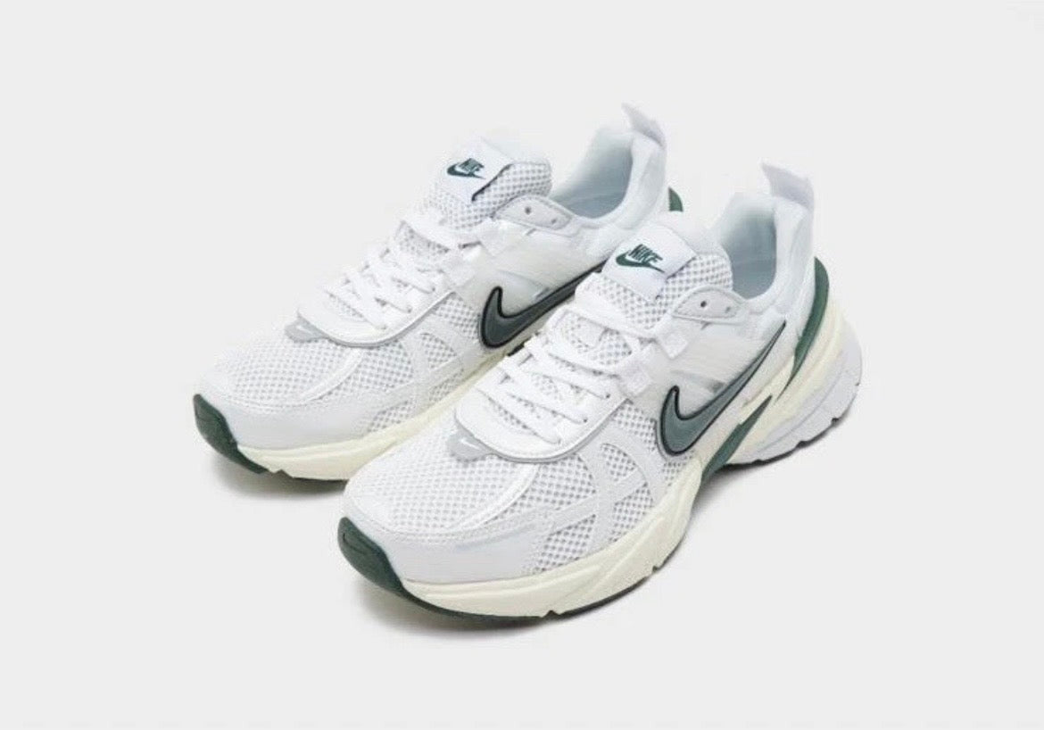 Nike V2K Run Shoes Sneakers Womens