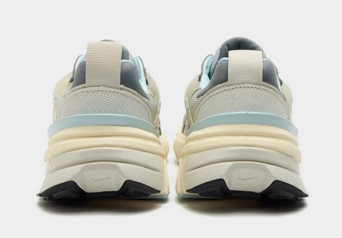 Nike V2K Run Shoes Sneakers Womens