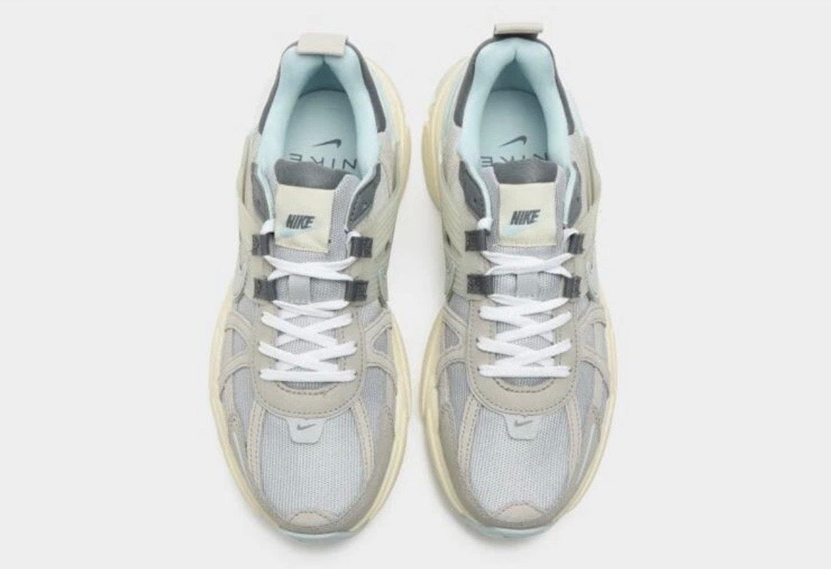 Nike V2K Run Shoes Sneakers Womens