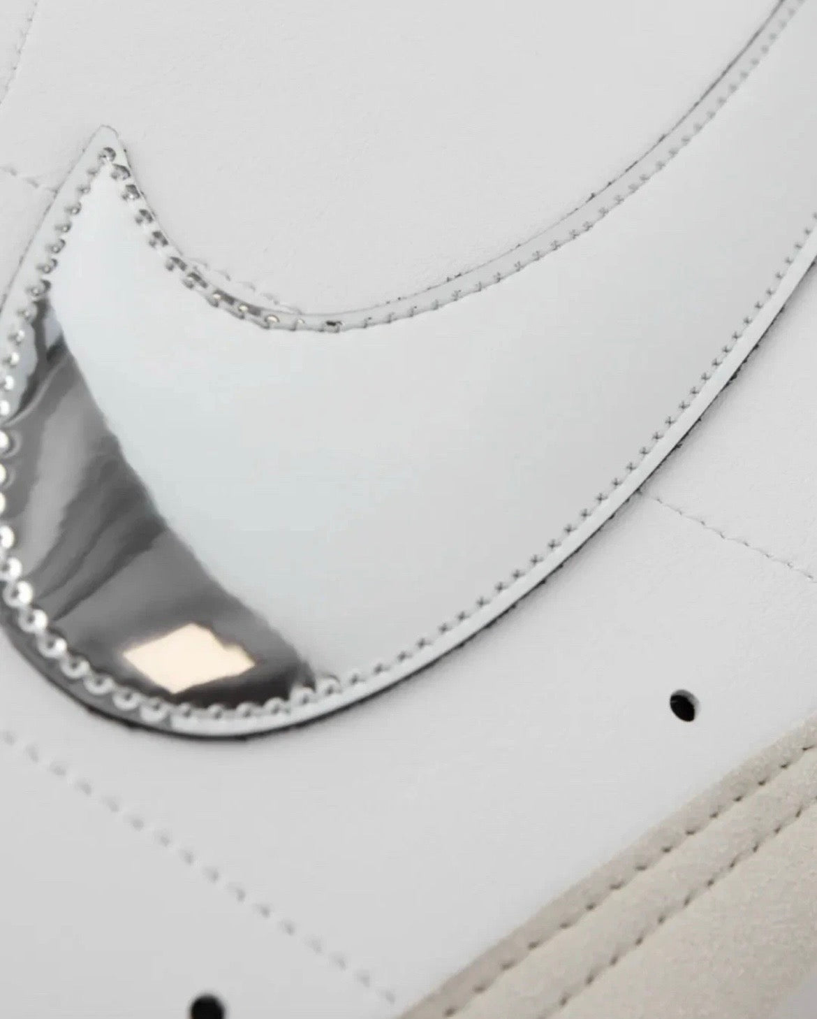 Nike Blazer Wristlet Wallet Swoosh Logo Icon Zippered Pocket